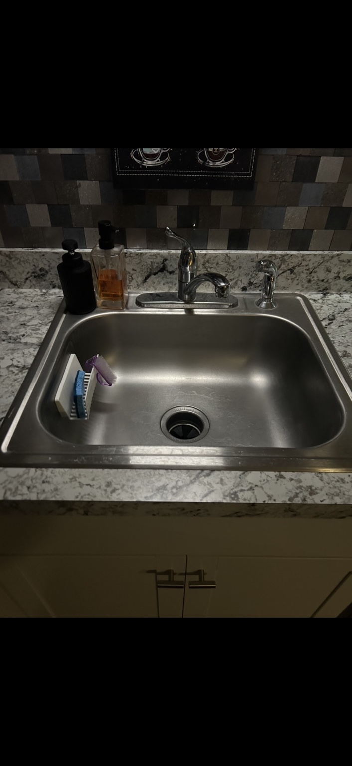 Sink before replacement