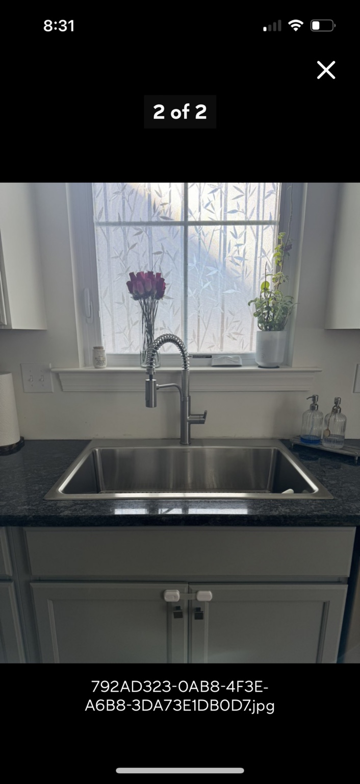 Single-bowl sink after replacement